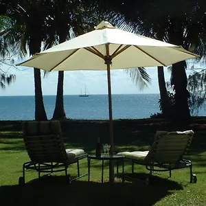 Beachside Units *** Bowen
